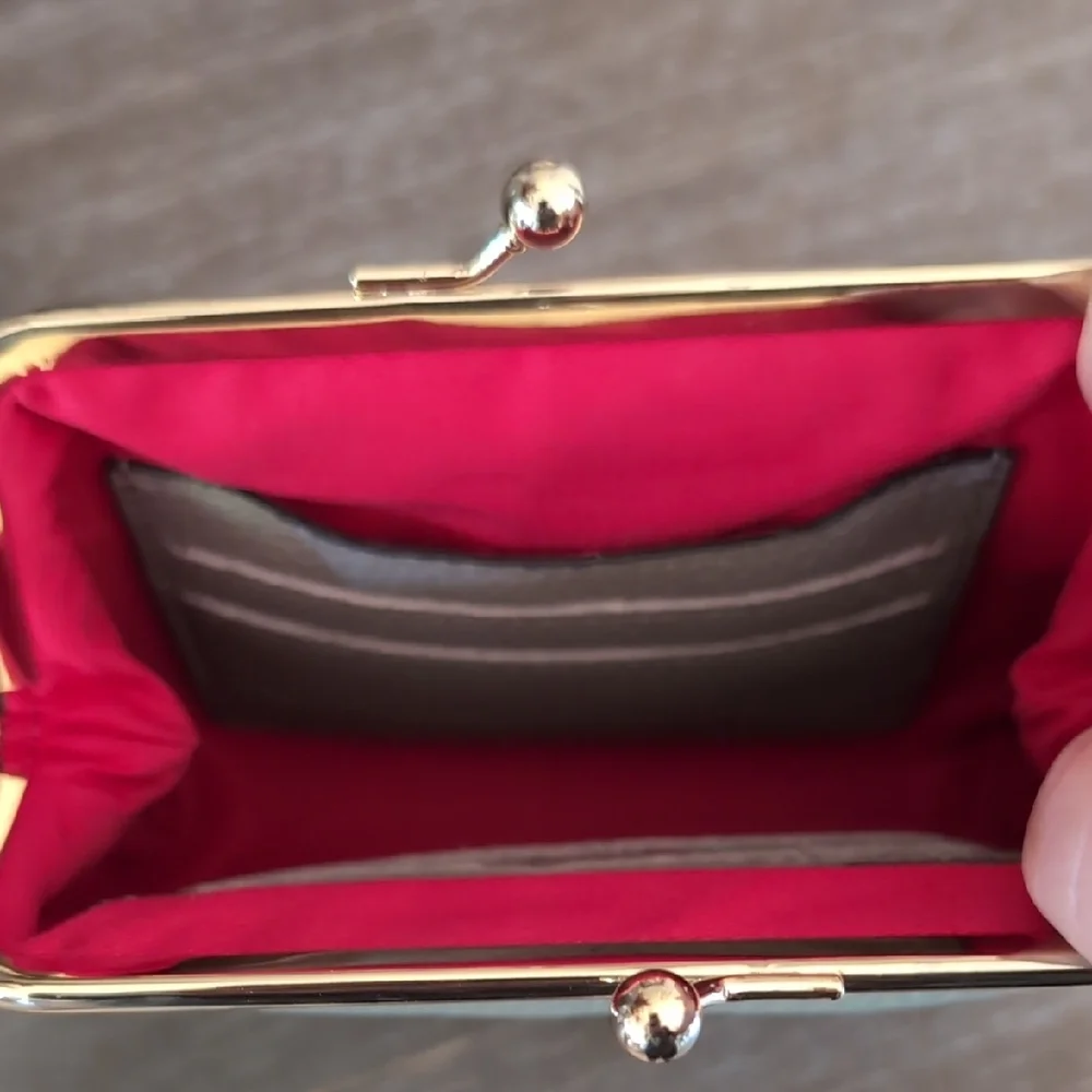 Dooney & Bourke Gray/Taupe Frame Kisslock Wallet - Picture 4 of 9